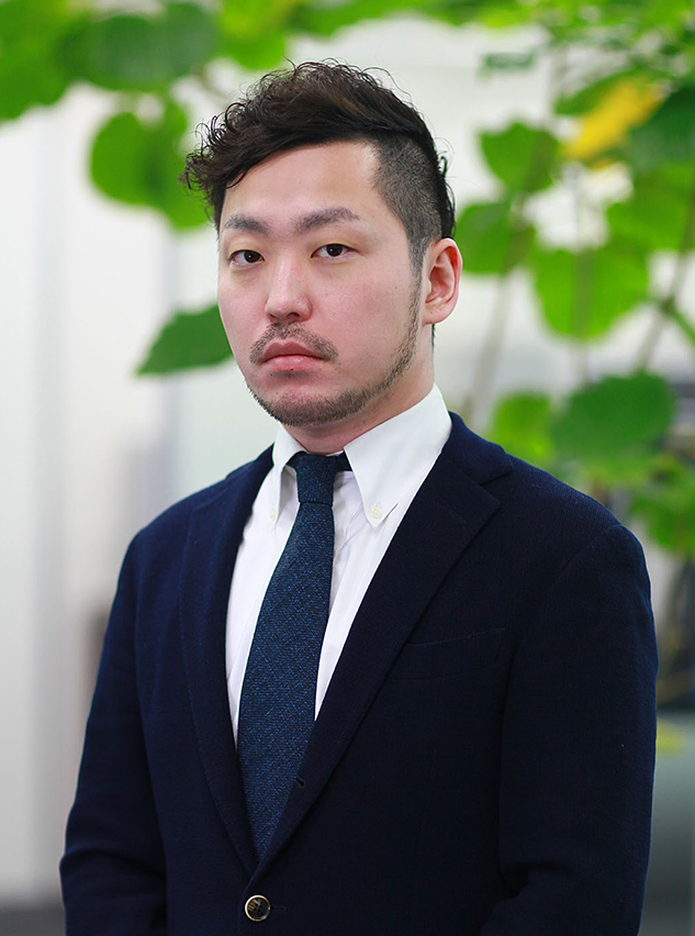 山根氏