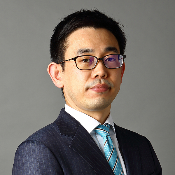 真貝 大介